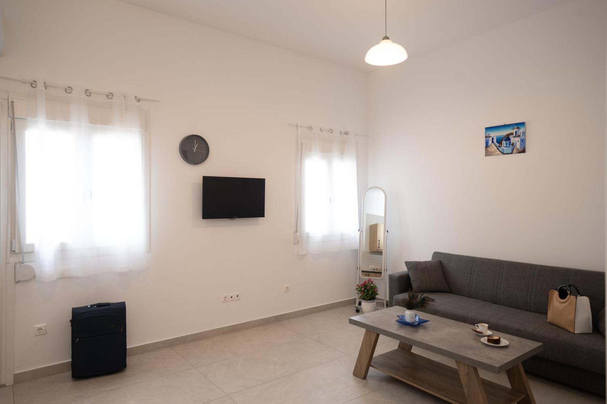 Spilia & Mykonos *