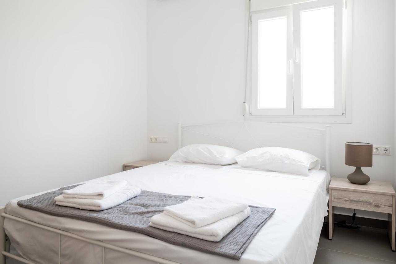 Spilia & Mykonos